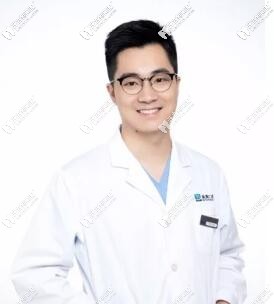 西安美奧口腔門(mén)診部李晨