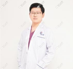 韋世豪